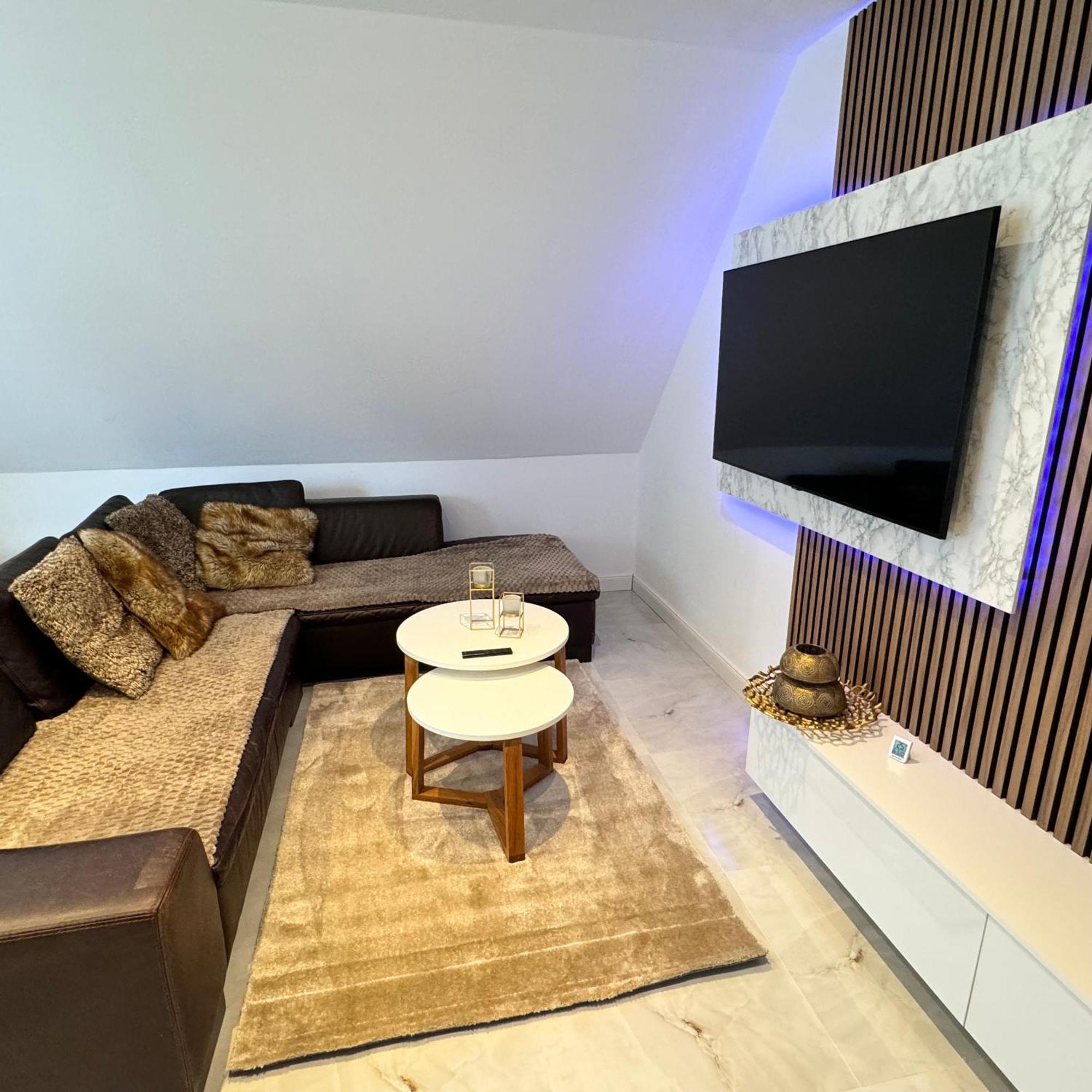 Relaxdays-Apartments 1 Garten Und Pool-Mitbenutzung, Wallbox, Kostenloser Parkplatz, Kontaktloser Checkin, Wifi Mit Smarttv Gütersloh Eksteriør bilde